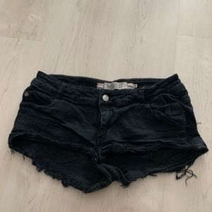 Brandy Melville Short Denim shorts in Black